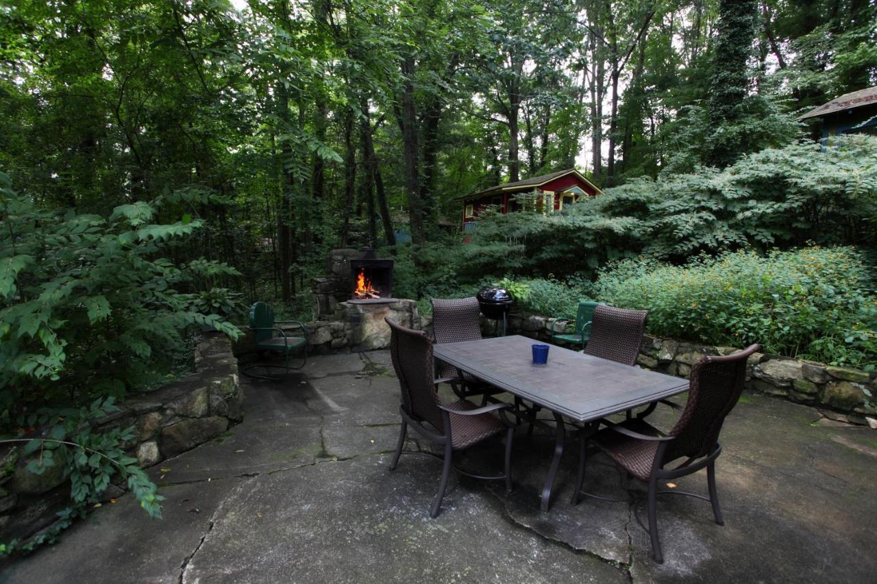 The Pines Cottages Woodfin Exterior photo