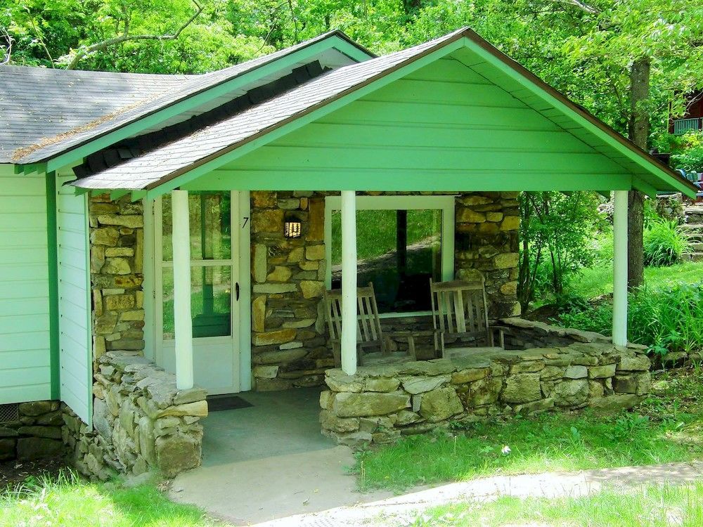 The Pines Cottages Woodfin Exterior photo